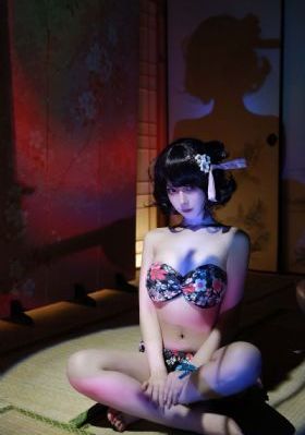 日本欧美制服中文国产_BD国语高清完整版